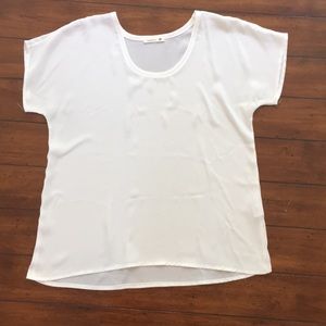 Soprano white short-sleeve blouse